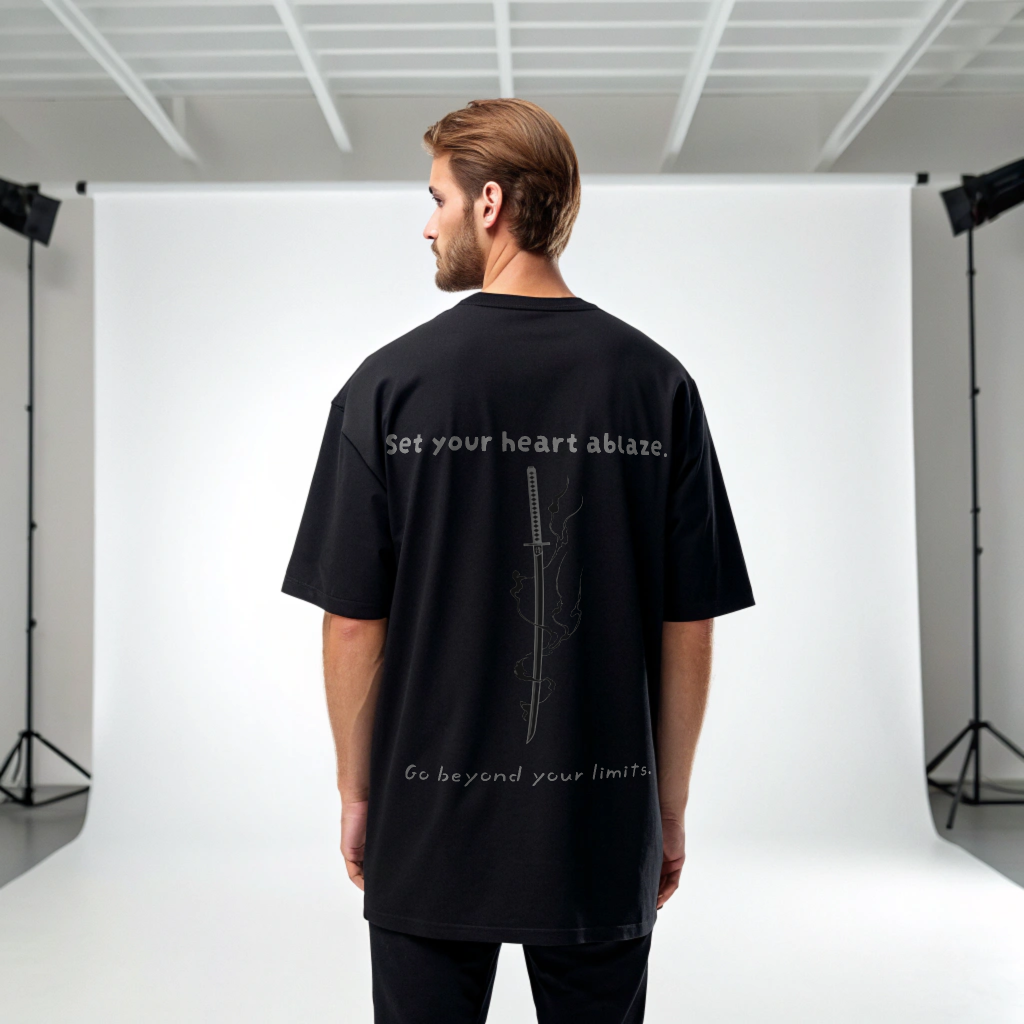 Set Your Heart Ablaze Oversized T-Shirt – Demon Slayer Season 4 Exclusive